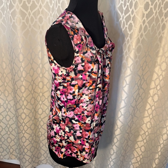 Banana Republic women’s sleeveless floral top size M with side zipper - Picture 6 of 9